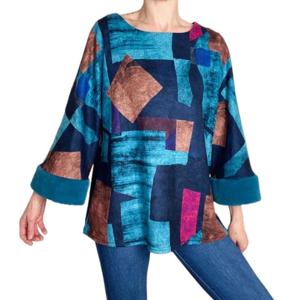 Trisha Tyler Retro Y2K Blue & Tan Geometric Fur Trim Shirt